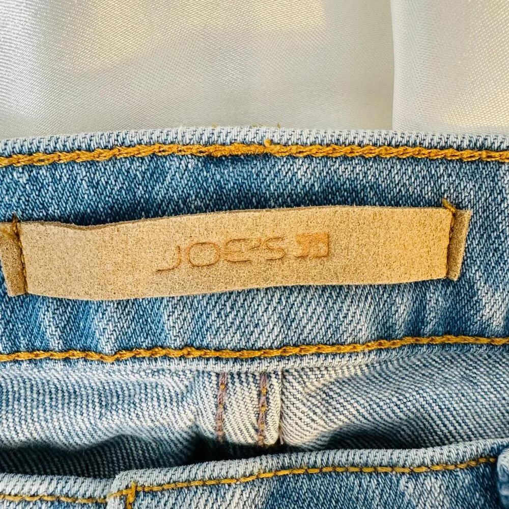 Joe's Jeans Light Blue Boyfriend Jeans - Picture 6 of 13